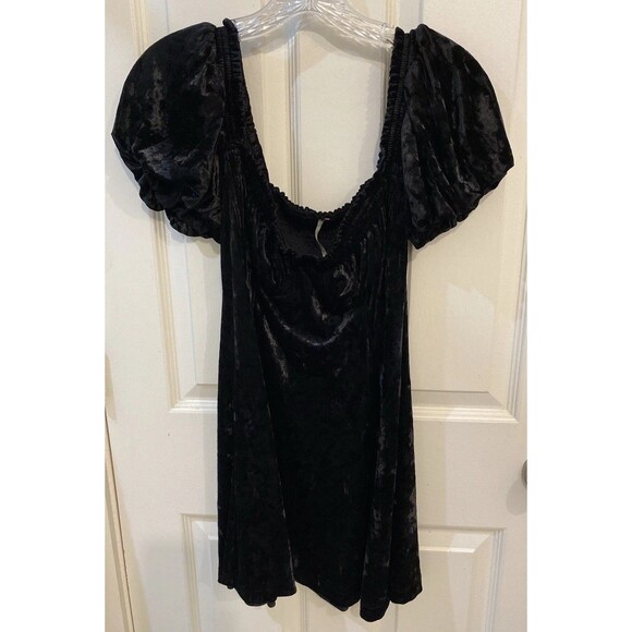 FREE PEOPLE Parisian nights black velvet mini Dress Size 2  Short Sleeve - Picture 6 of 11